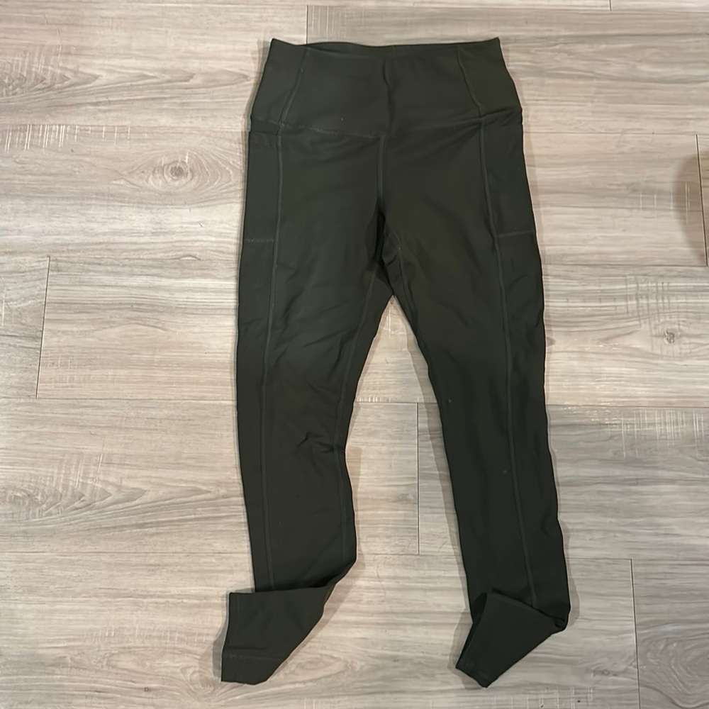 Never worn workout leggings